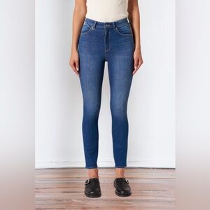 NEUW Marilyn High Rise Skinny NWT Size 8 26/30